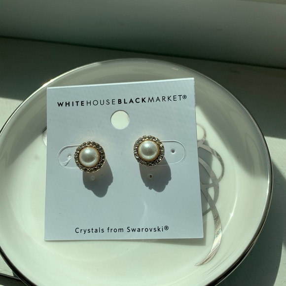 White House Black Market Pearl Earrings - Picture 3 of 3